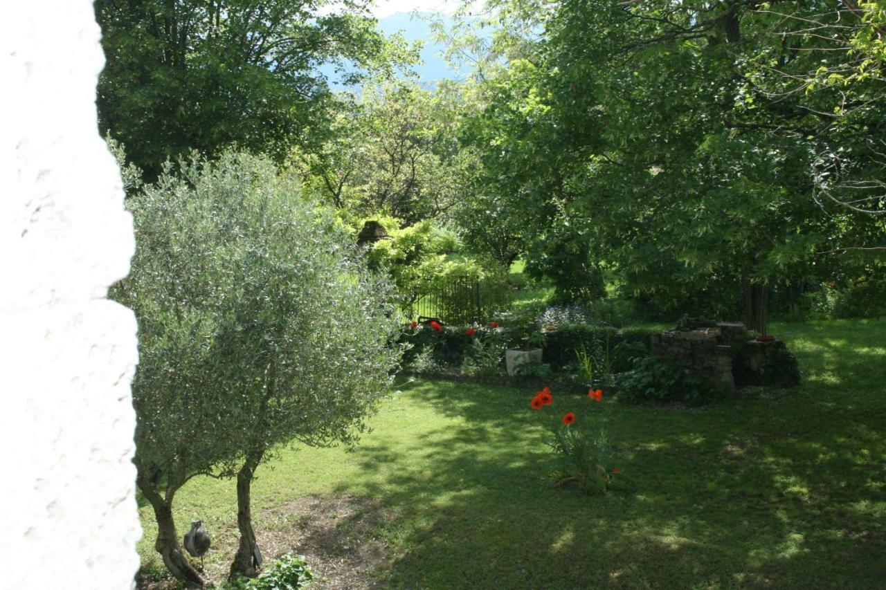 Le Domaine Des Rouges Queues Hotell Chateaudouble  Eksteriør bilde